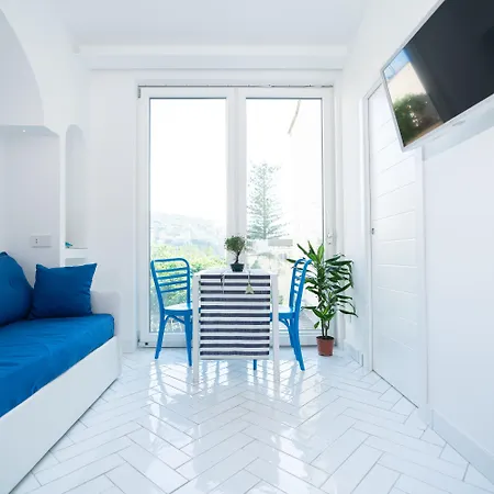 Lampara Oda ve Kahvaltı 4*